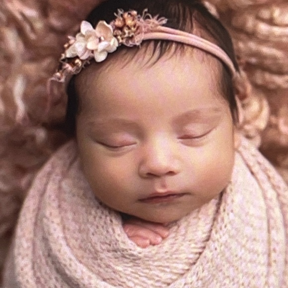 Meet your Poshmark Ambassador, Deb - Picture 3 of 16